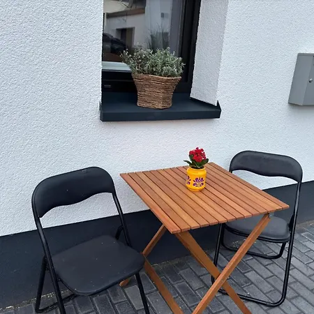 Apartment Eifelruhe 0 In Schleiden-gemünd - Ideal Für Paare Und Alleinreisende Mit Hund *